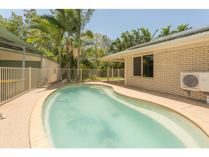25 Johnson Avenue, Seaforth QLD 4741