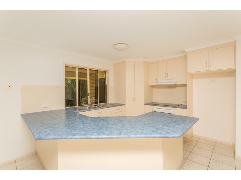 25 Johnson Avenue, Seaforth QLD 4741