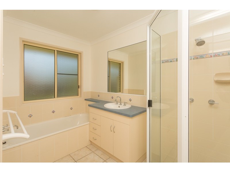 25 Johnson Avenue, Seaforth QLD 4741