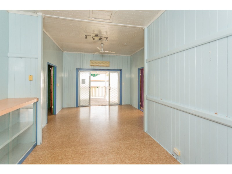 19 Hunter Street, West Mackay QLD 4740