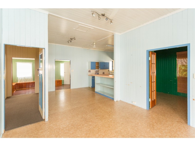 19 Hunter Street, West Mackay QLD 4740