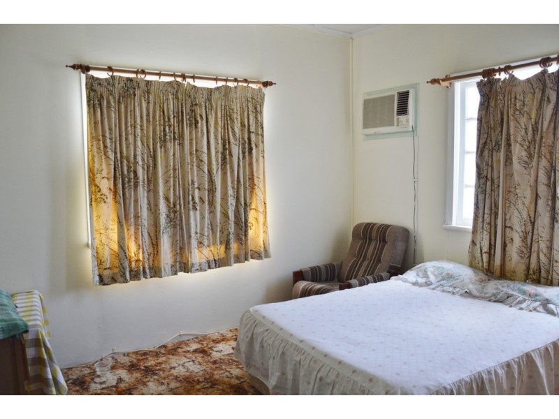 1 Eklund Street, West Mackay QLD 4740