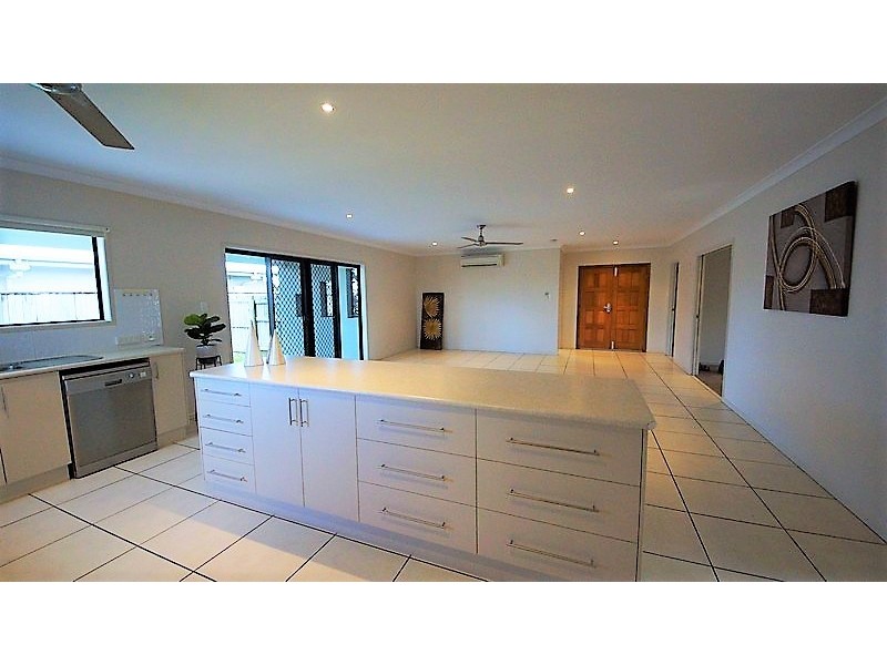 13 Vesta Lane, Ooralea QLD 4740