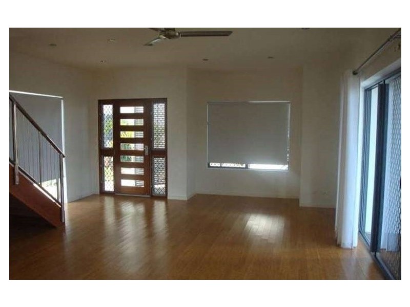 4/100 Binnington Esplanade, East Mackay QLD 4740
