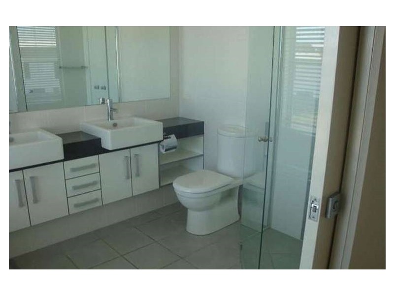4/100 Binnington Esplanade, East Mackay QLD 4740
