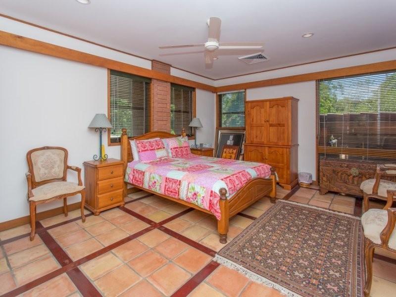 1-2 Walters Avenue, Bucasia QLD 4750
