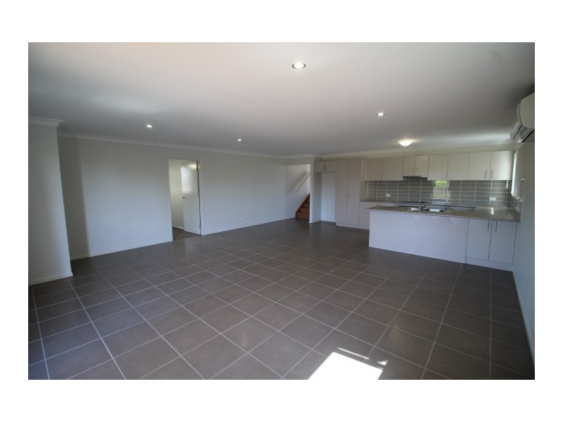 31 Village Circuit, Eimeo QLD 4740