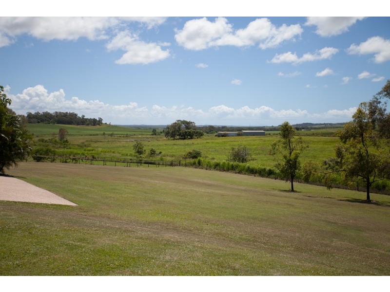 556 Eversleigh Road, Alligator Creek QLD 4740