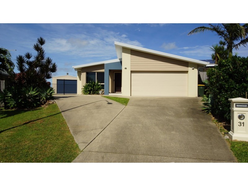 31 Dustwill Street, Eimeo QLD 4740