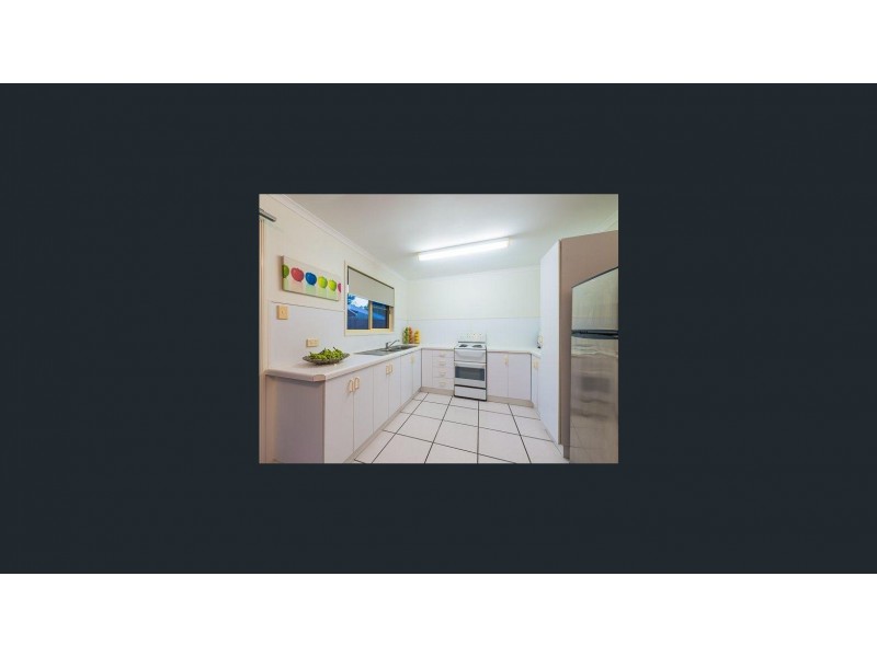 4/9 Robin Street, Slade Point QLD 4740
