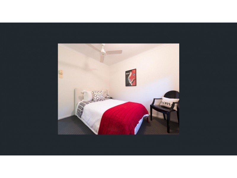 4/9 Robin Street, Slade Point QLD 4740