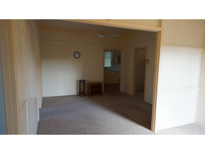 19 Holland Street, West Mackay QLD 4740