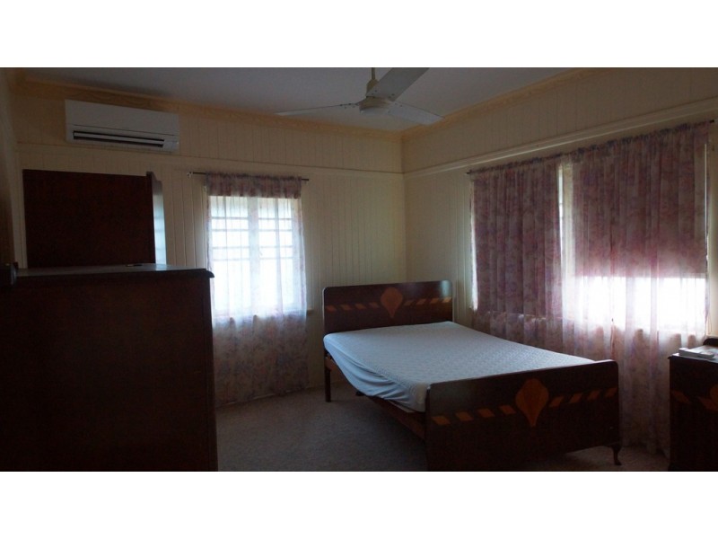 19 Holland Street, West Mackay QLD 4740