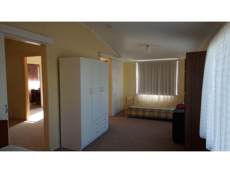 19 Holland Street, West Mackay QLD 4740