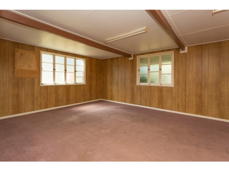 6 Pheasant Street, Slade Point QLD 4740