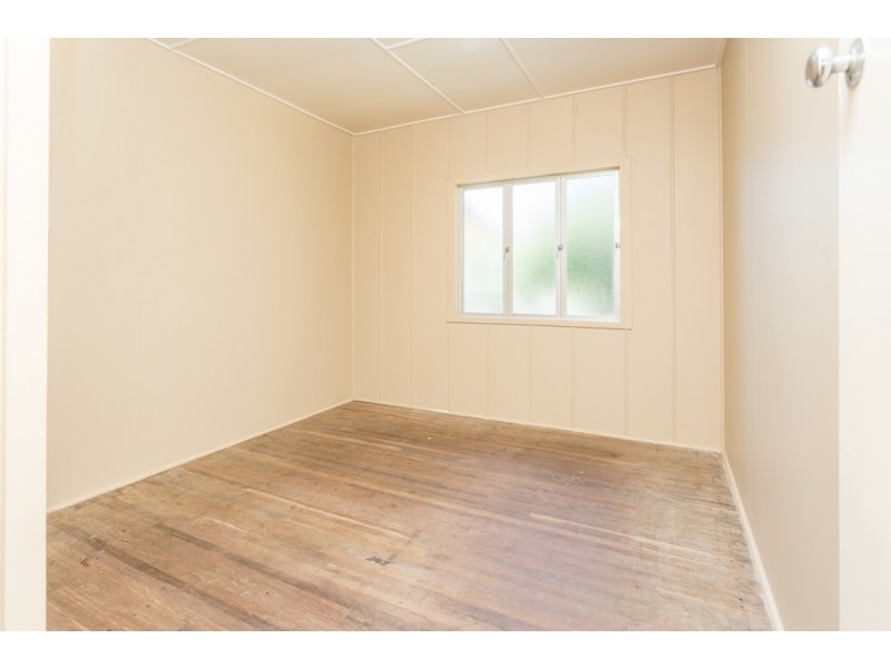 6 Pheasant Street, Slade Point QLD 4740