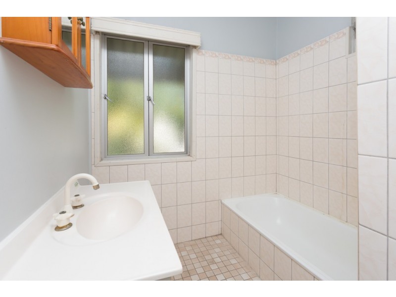 6 Pheasant Street, Slade Point QLD 4740