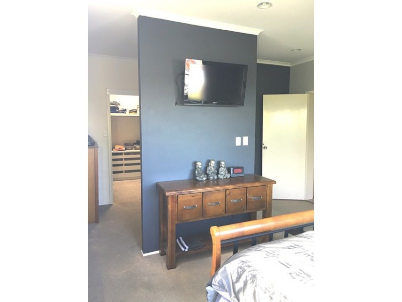 2 City View Court, Mount Pleasant QLD 4740