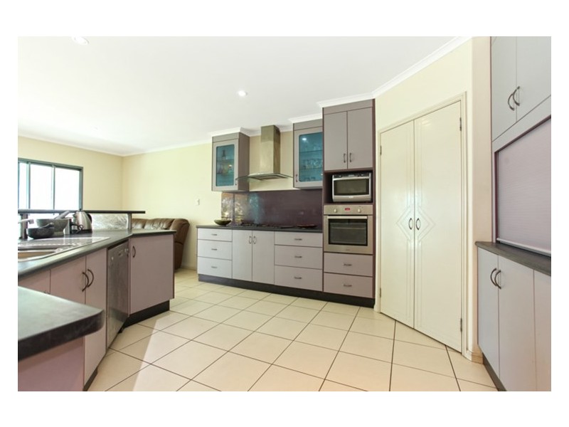 35 Rasmussen Avenue, Hay Point QLD 4740