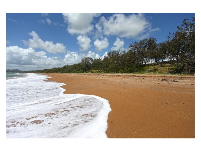 35 Rasmussen Avenue, Hay Point QLD 4740