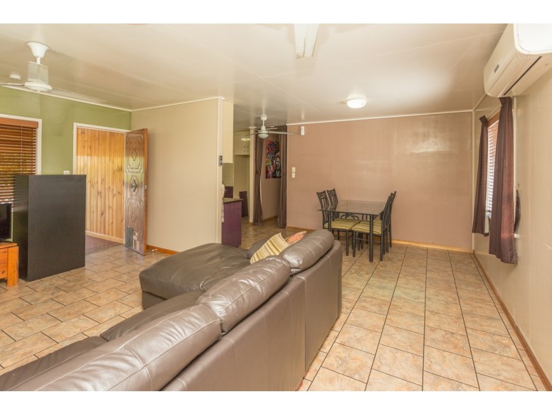 8 Rosella Street, Slade Point QLD 4740