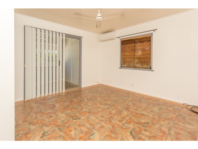 8 Rosella Street, Slade Point QLD 4740