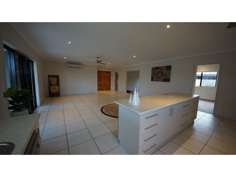 13 Vesta Lane, Ooralea QLD 4740