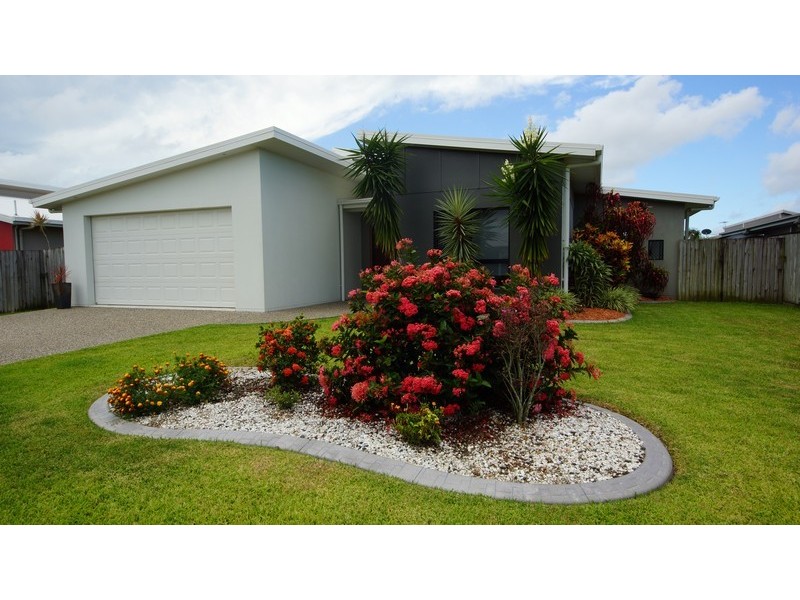13 Vesta Lane, Ooralea QLD 4740