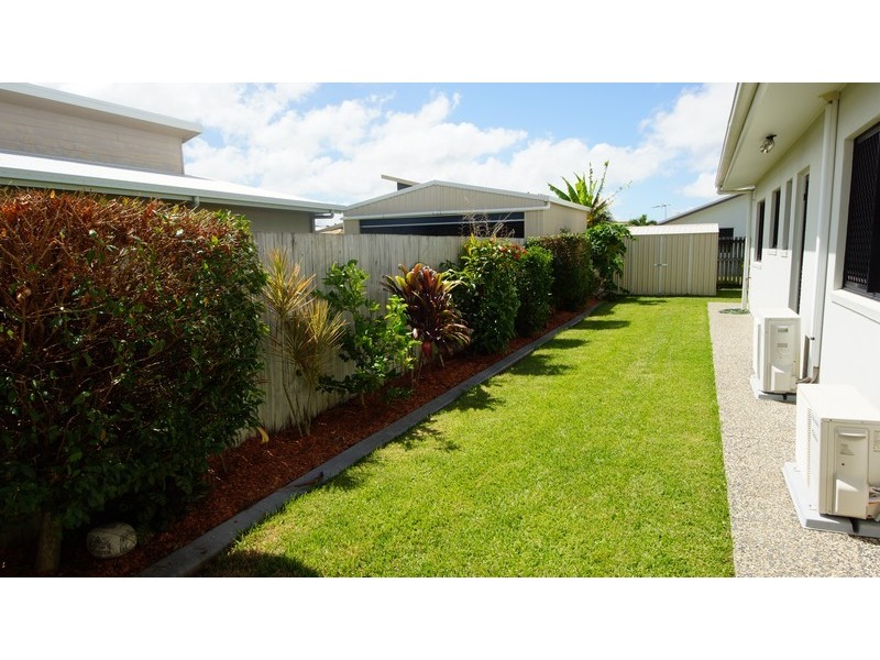 13 Vesta Lane, Ooralea QLD 4740