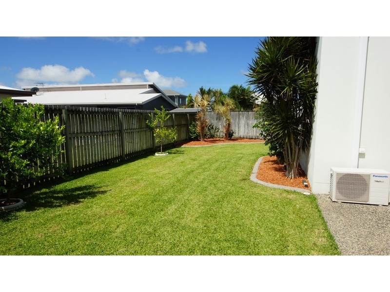 13 Vesta Lane, Ooralea QLD 4740