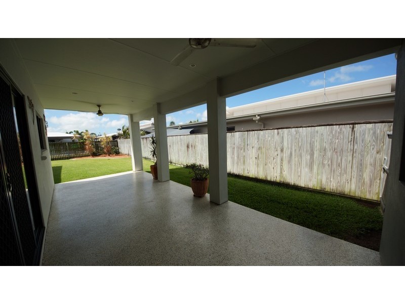 13 Vesta Lane, Ooralea QLD 4740