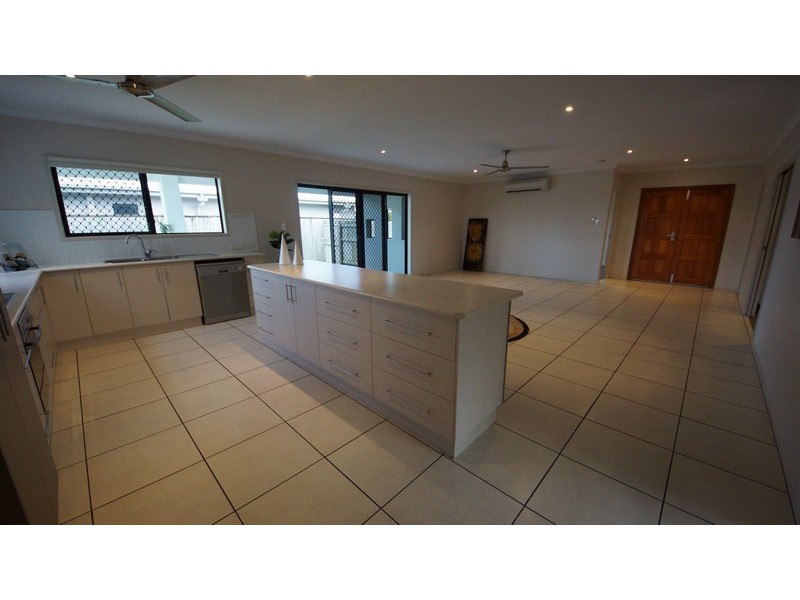 13 Vesta Lane, Ooralea QLD 4740