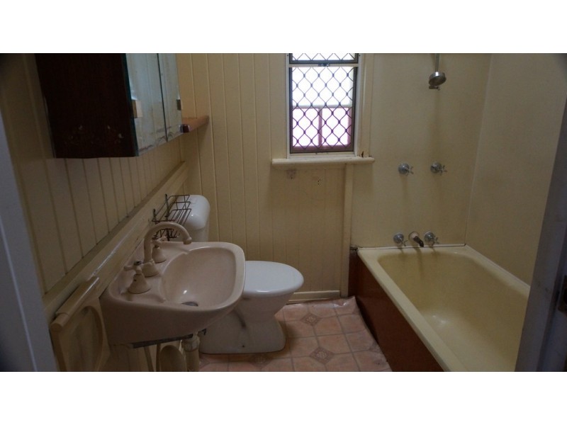 87 Evans Avenue, North Mackay QLD 4740