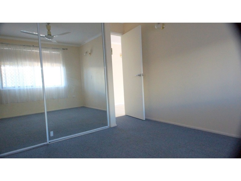 2/395 Bridge Road, West Mackay QLD 4740