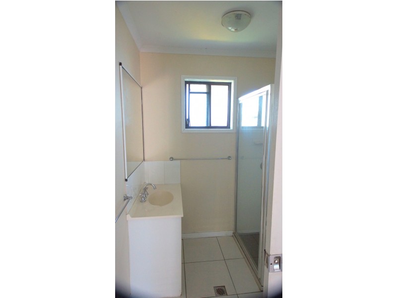 2/395 Bridge Road, West Mackay QLD 4740