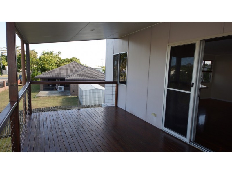 3 Royal Boulevard, Glenella QLD 4740