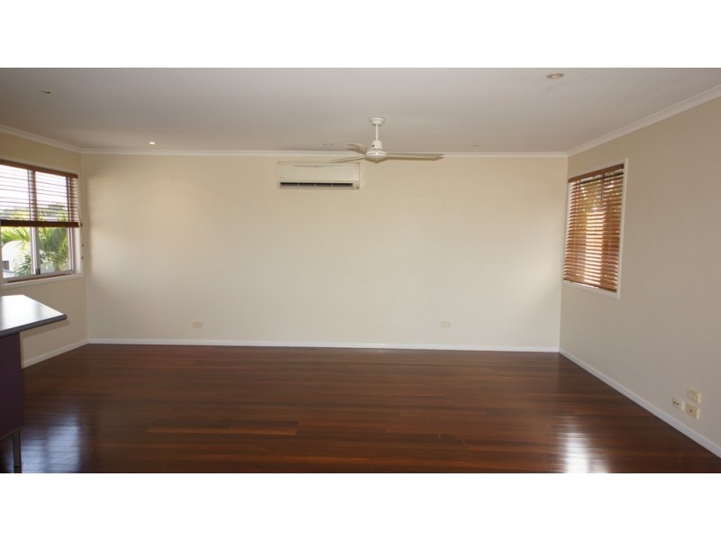 3 Royal Boulevard, Glenella QLD 4740