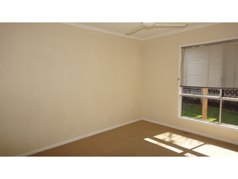 3 Royal Boulevard, Glenella QLD 4740