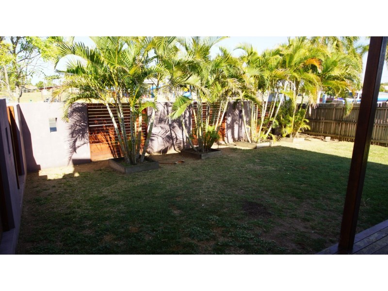 3 Royal Boulevard, Glenella QLD 4740