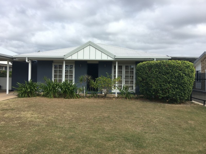 54 Amhurst Street, Slade Point QLD 4740