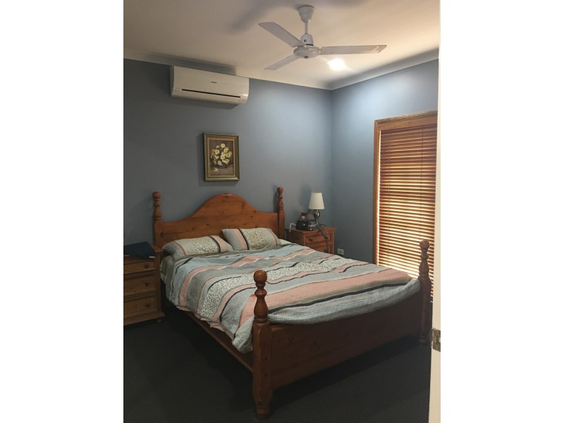 54 Amhurst Street, Slade Point QLD 4740