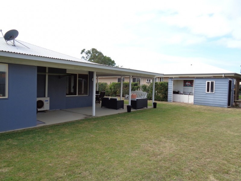 54 Amhurst Street, Slade Point QLD 4740