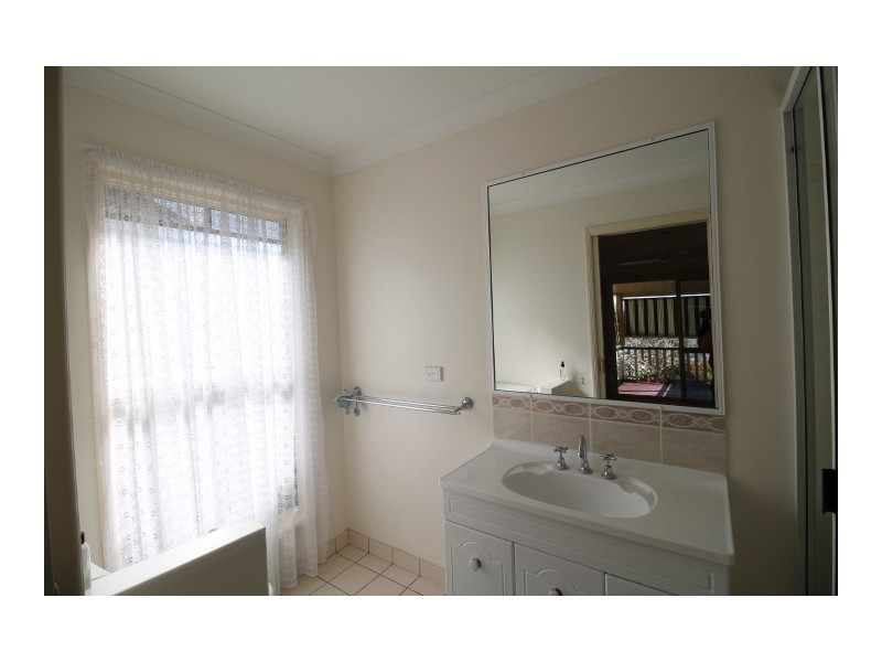8 Rasmussen Avenue, Hay Point QLD 4740