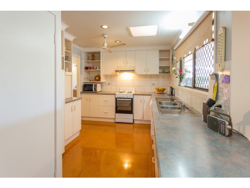 83 Holland Street, West Mackay QLD 4740