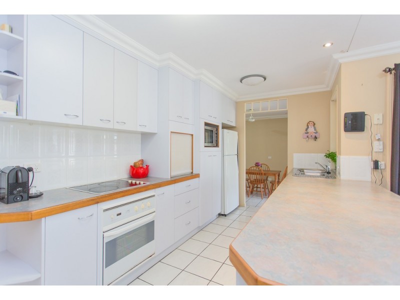 4 Dolphin Drive, Bucasia QLD 4750