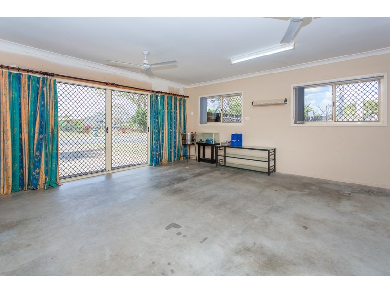 4 Dolphin Drive, Bucasia QLD 4750