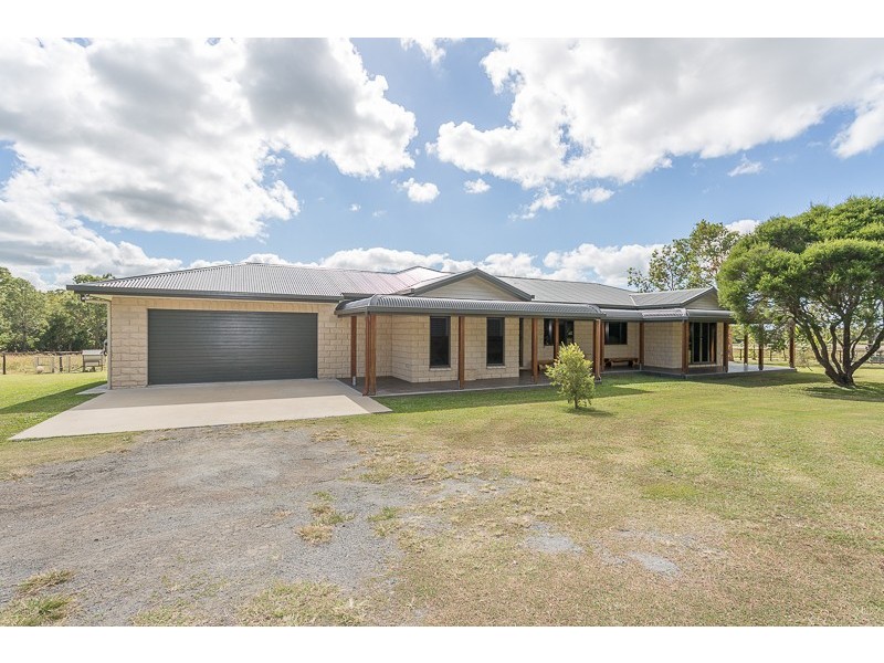 24 Anna Court, Oakenden QLD 4741