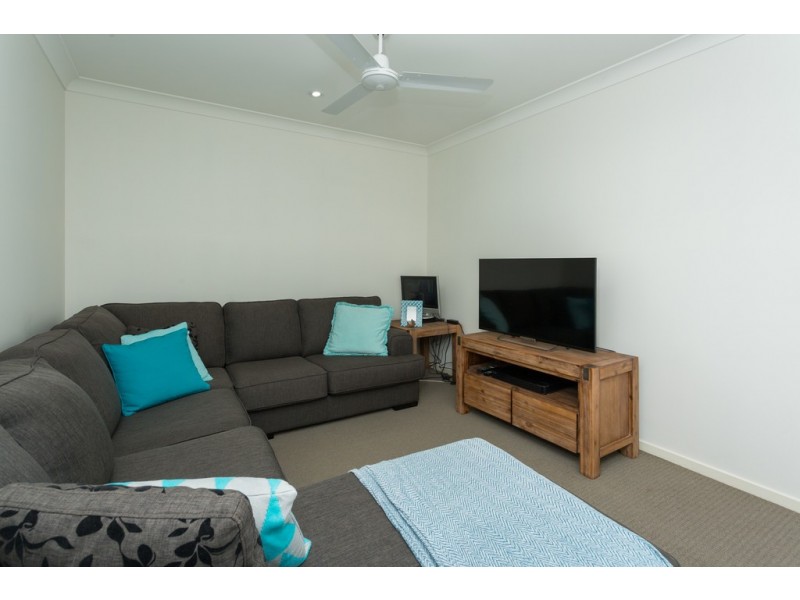 30 Hangan Street, Bucasia QLD 4750
