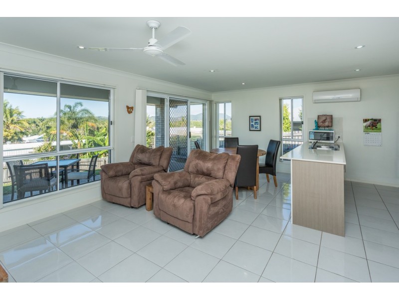 30 Hangan Street, Bucasia QLD 4750