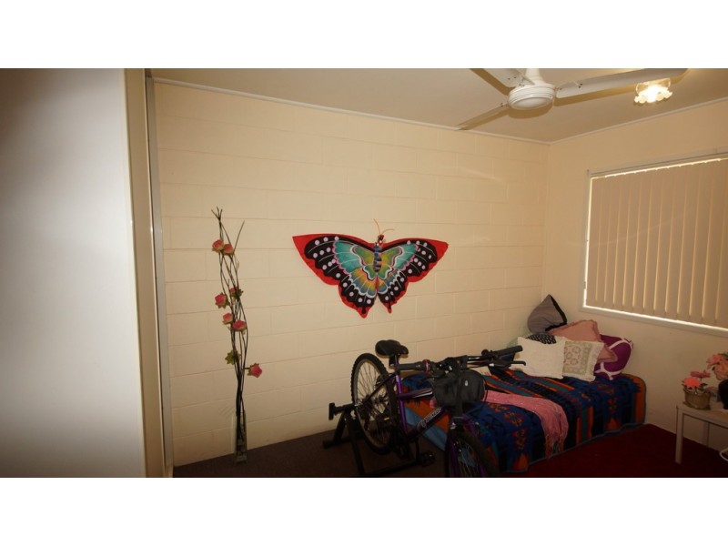 1 and 2 / 22 Schapers Road, Glenella QLD 4740